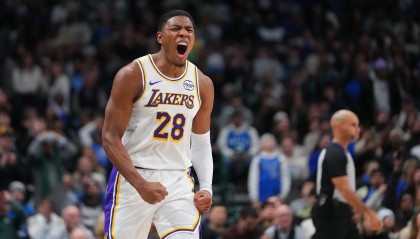 百家乐-八村塁：我们的化学反应帮球队取得成功 让我们撑完整个赛季