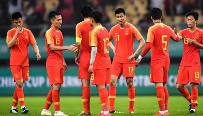 玩法-意外！崔鹏带领中国球队1比2热身赛惜败巴萨09梯队，引发热议