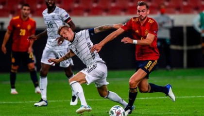 百家乐-【世界杯解签·综述】一半惬意一半死亡，南美遭围猎